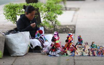 Disminuyen informalidad y pobreza laboral, pero crece brecha de participación