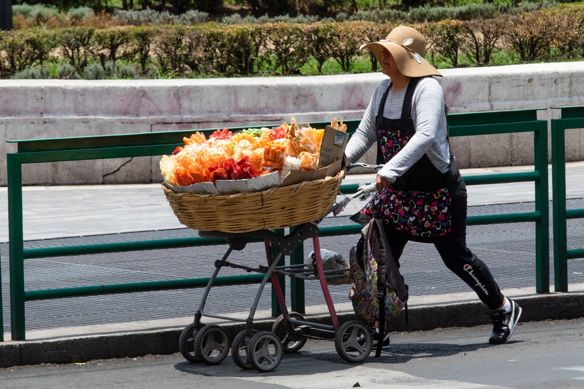 Pobreza laboral a la baja a pesar de estancamiento en la informalidad laboral en el 2T2024