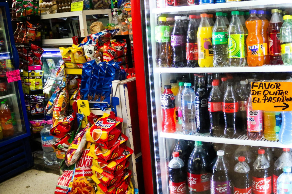 En enero de 2026 la inflación general fue de 3.79% anual, mostrando un incremento desde el 3.69% en diciembre. Tanto las mercancías como los servicios reflejan la cuesta de enero.